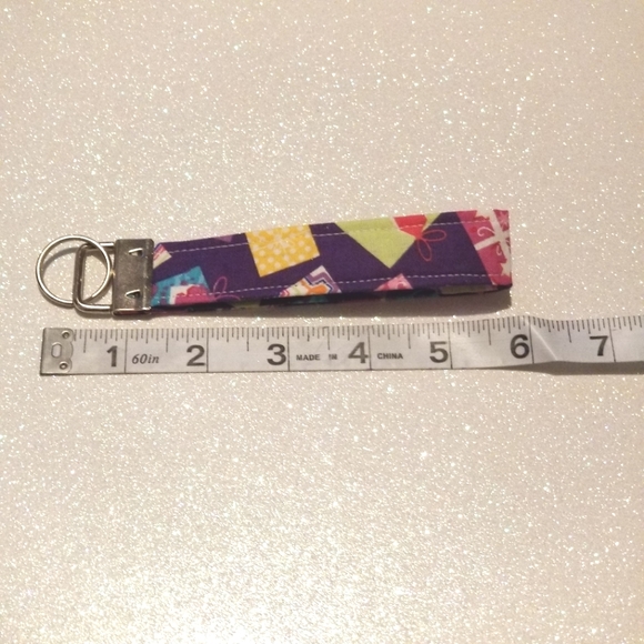 Key Fob - Picture 4 of 4